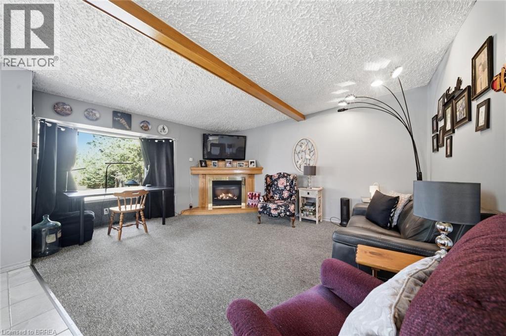 986 Colborne Street Property Photo 11
