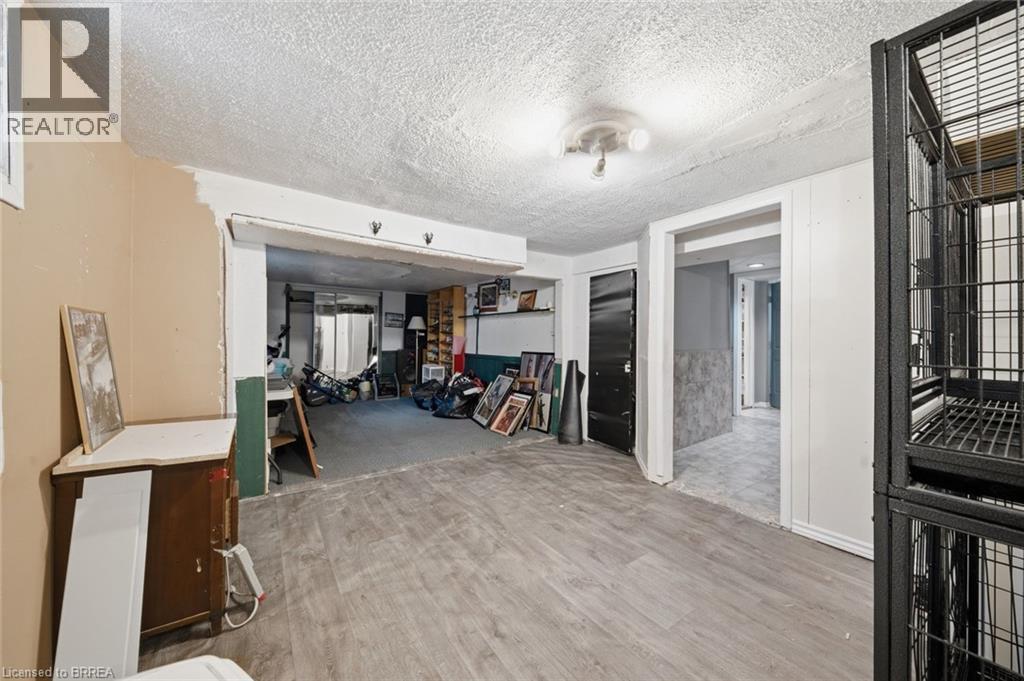 986 Colborne Street Property Photo 21