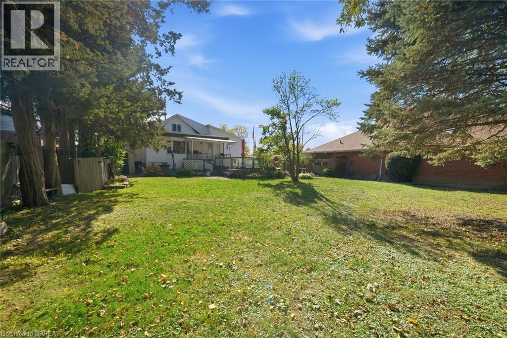 986 Colborne Street Property Photo 26