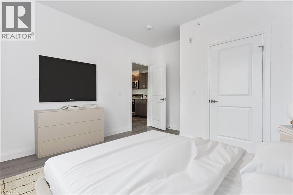 180 Northumberland Street W Unit# 302 Property Photo 12