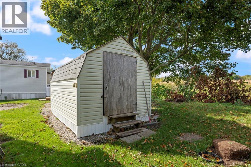 495856 10th Line Unit# 60 Property Photo 24