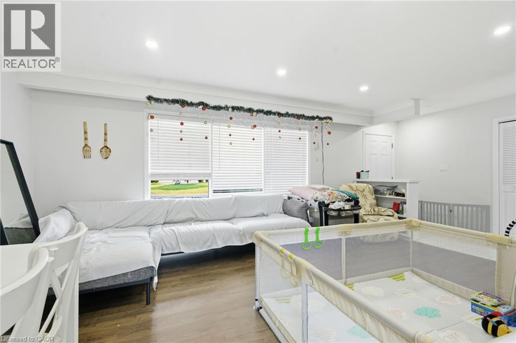 6562 Glengate Street Unit# Upper Property Photo 6