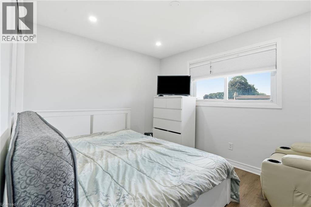 6562 Glengate Street Unit# Upper Property Photo 12