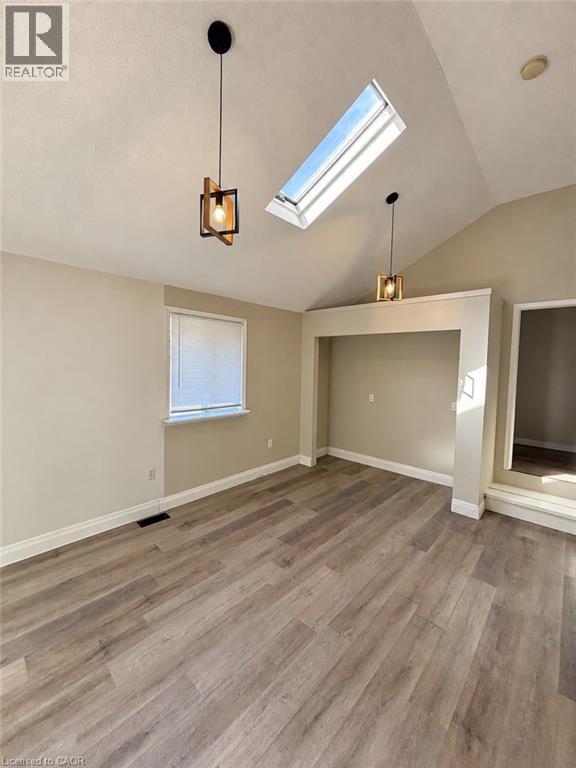 48 York Road Unit# Second Floor Property Photo 3