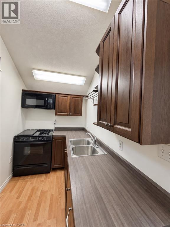 48 York Road Unit# Second Floor Property Photo 9