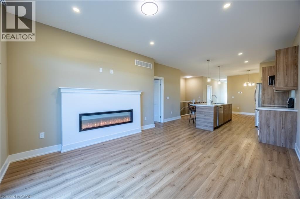 248 Lafayette Street E Property Photo 15