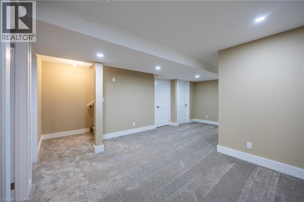 248 Lafayette Street E Property Photo 21