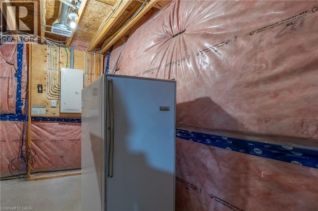 248 Lafayette Street E Property Photo 30