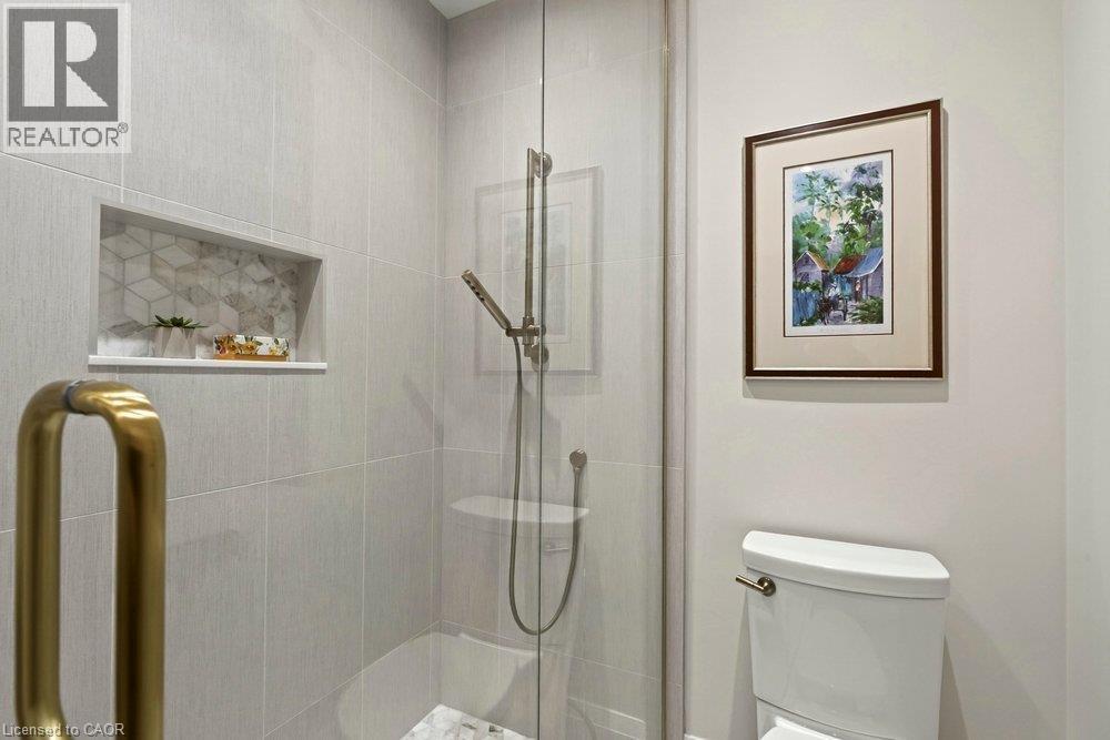 98 Moore Crescent Property Photo 33