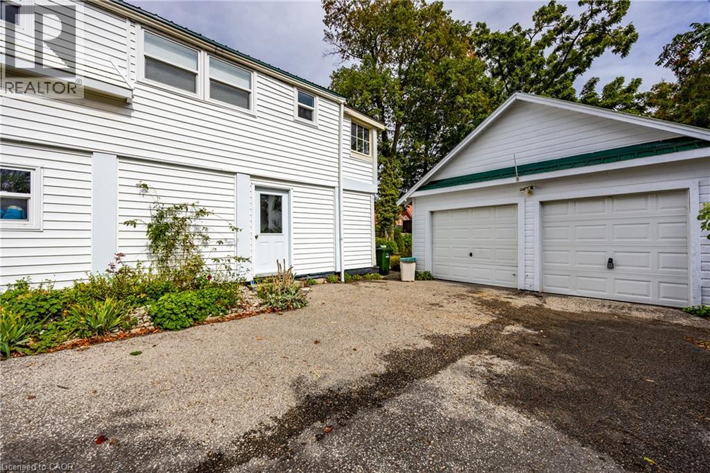 89 Talbot Street S Property Photo 3