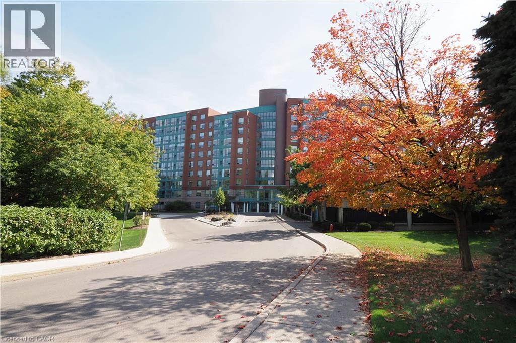 55 Blue Springs Drive Unit# Ph12 Property Photo 2