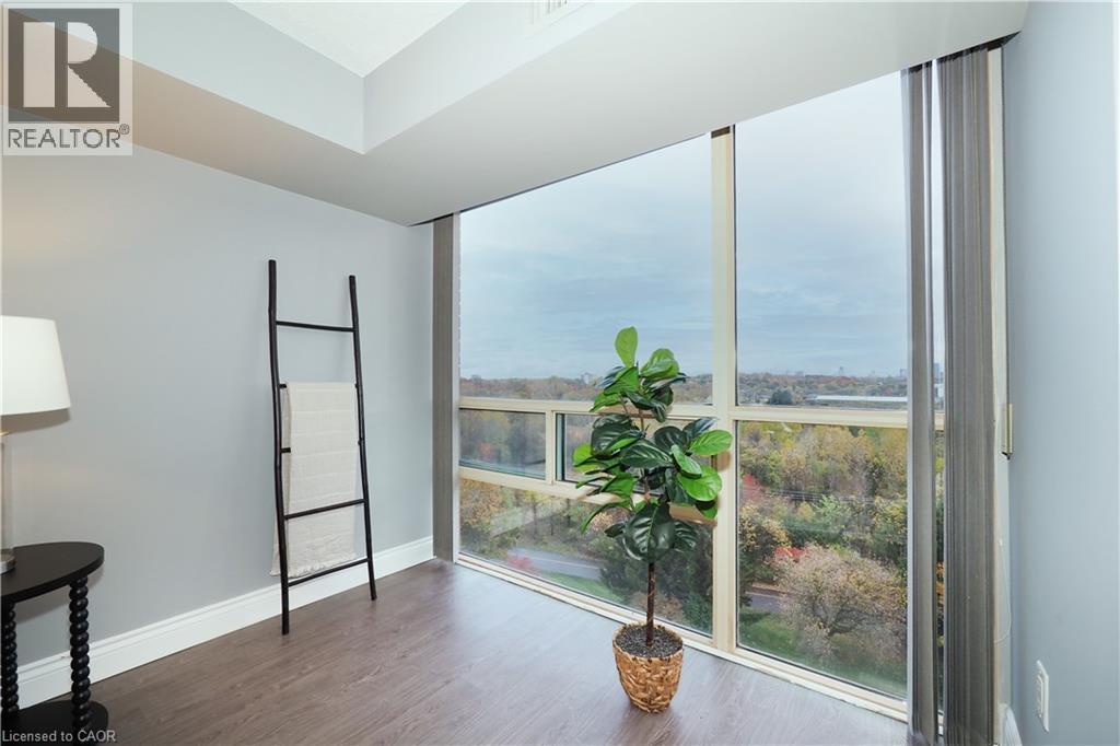 55 Blue Springs Drive Unit# Ph12 Property Photo 16