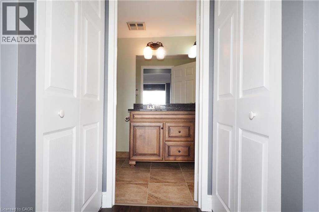 55 Blue Springs Drive Unit# Ph12 Property Photo 27