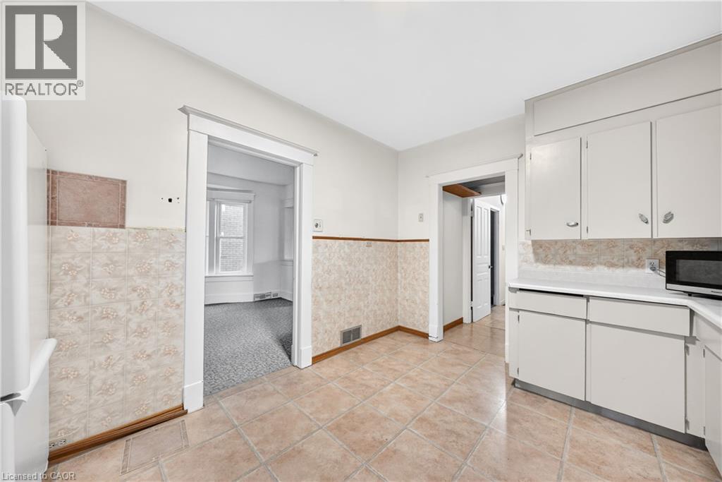 63 Mt Hope Street Property Photo 14