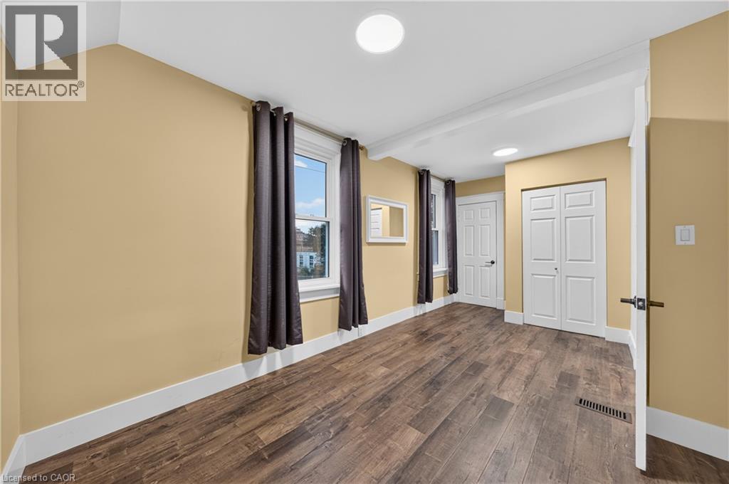 63 Mt Hope Street Property Photo 22
