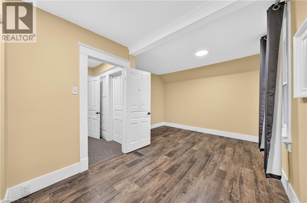 63 Mt Hope Street Property Photo 23