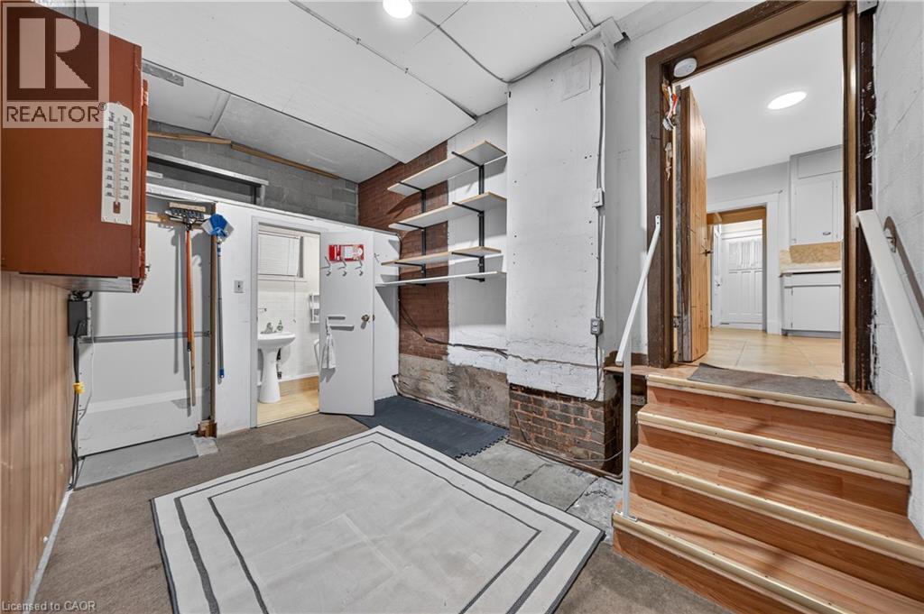 63 Mt Hope Street Property Photo 28