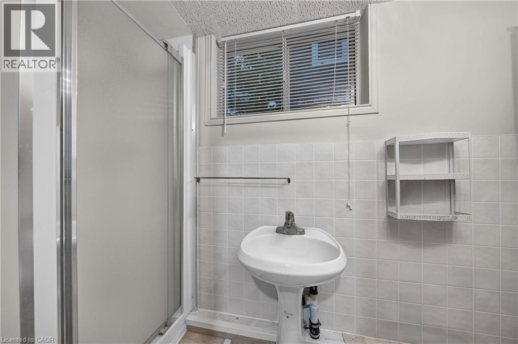 63 Mt Hope Street Property Photo 33