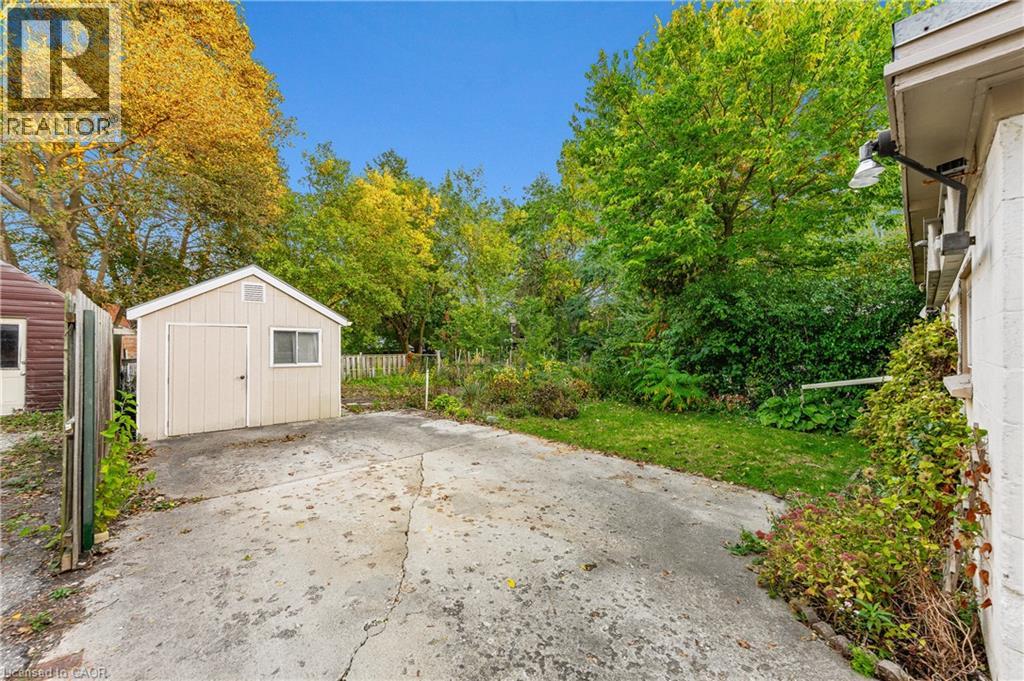 63 Mt Hope Street Property Photo 37