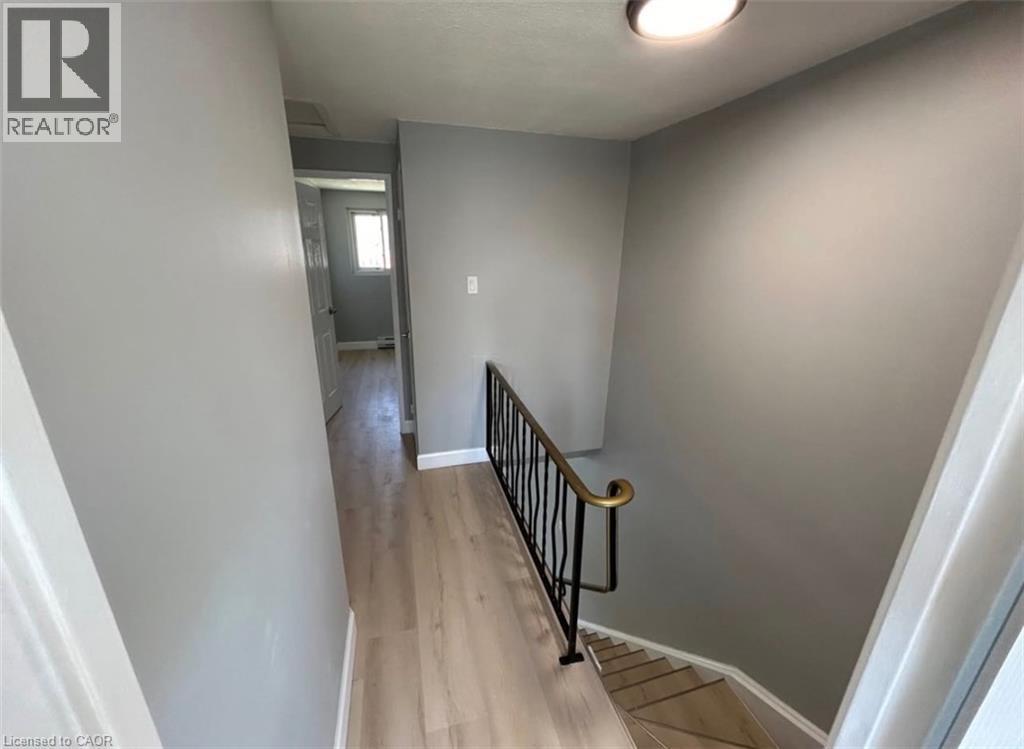 144 Jansen Avenue Unit# 8 Property Photo 8