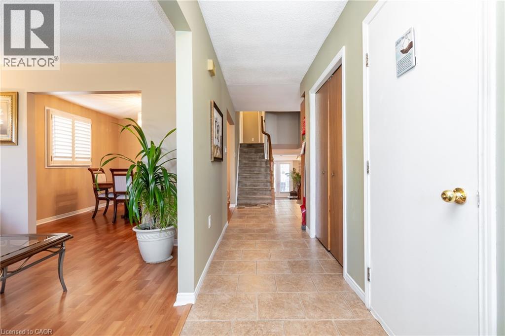 437 Eaglewood Drive Property Photo 3