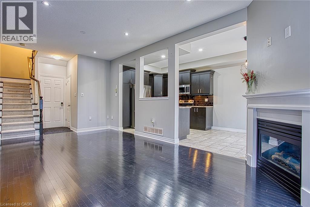 52 Dartmouth Gate Unit# Main Property Photo 9