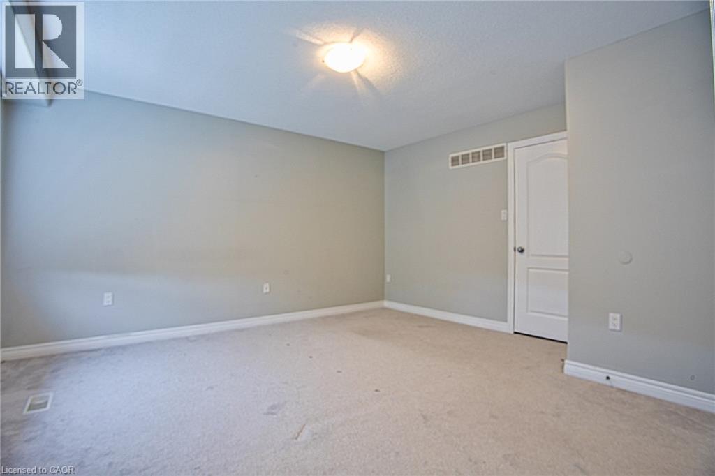 52 Dartmouth Gate Unit# Main Property Photo 16