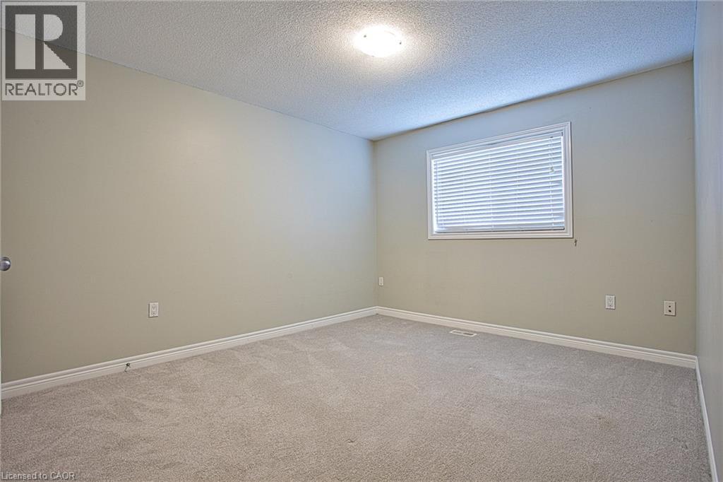 52 Dartmouth Gate Unit# Main Property Photo 19