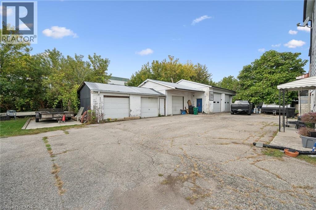 32 Jaffray Street Property Photo 5