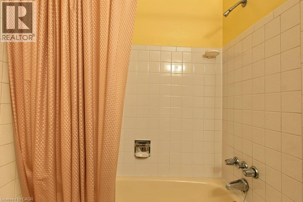 1535 Westminster Place Property Photo 18