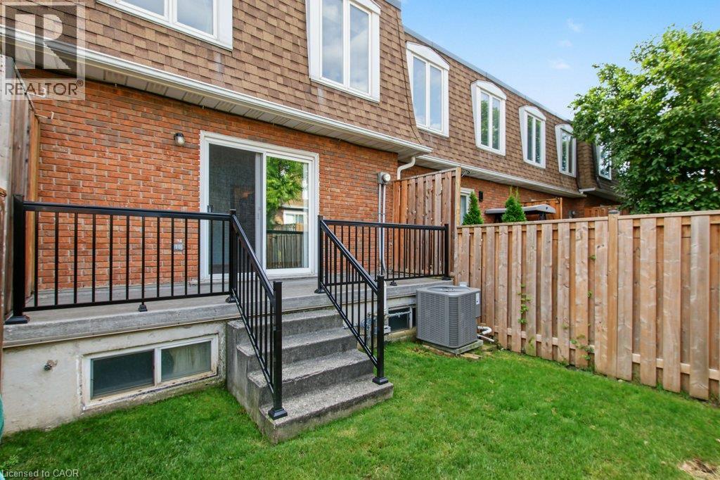 1535 Westminster Place Property Photo 30