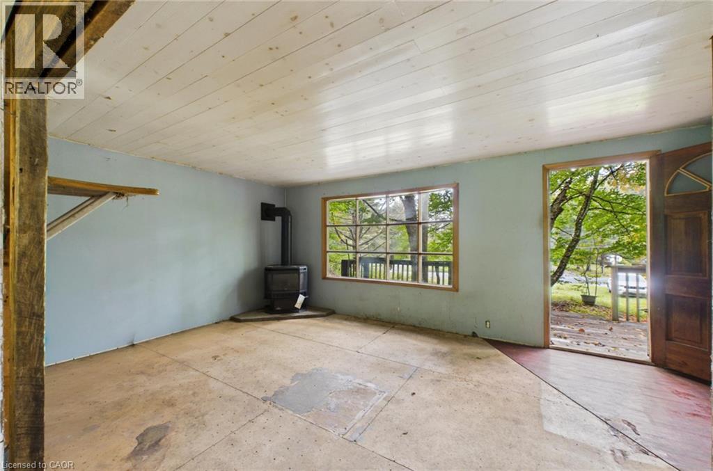 115 Broadbent Road Property Photo 5
