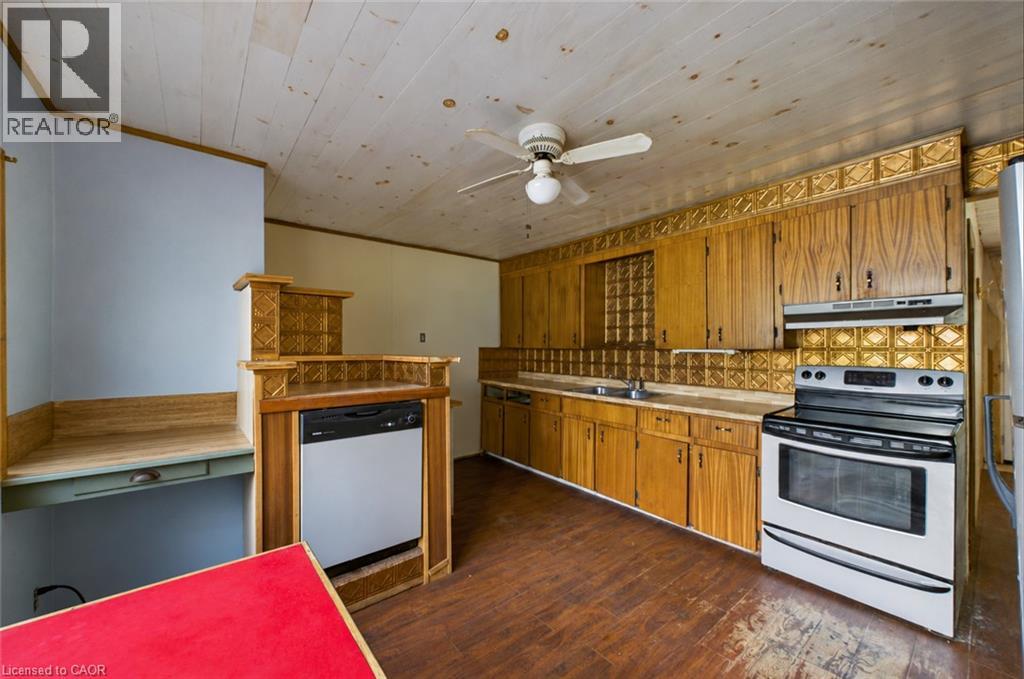 115 Broadbent Road Property Photo 6