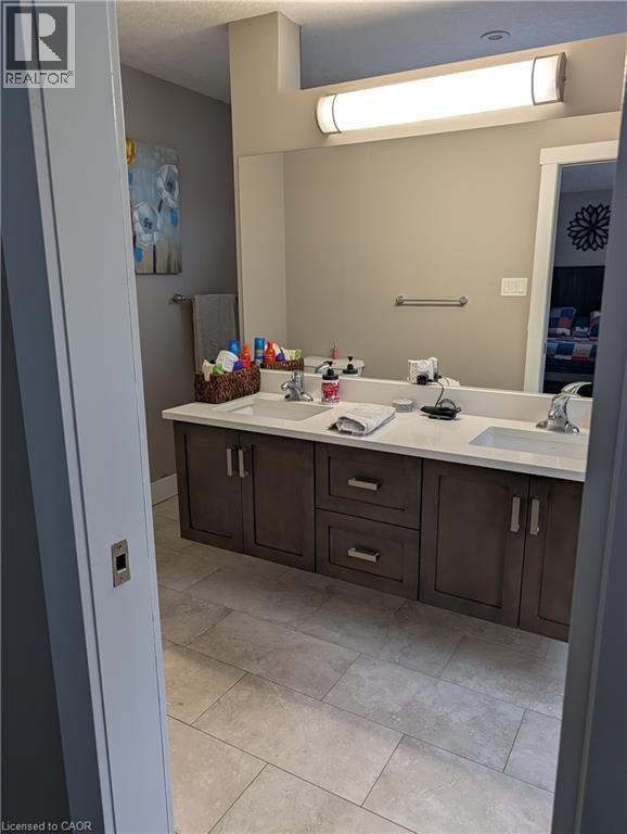 57 Eaglecrest Street Property Photo 15