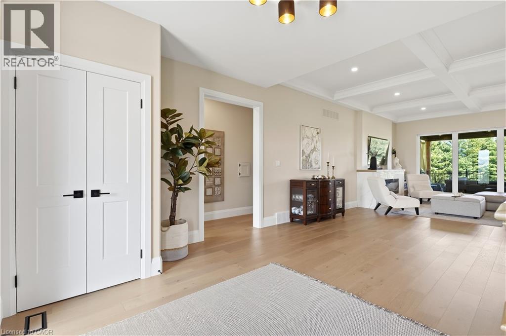 7 - 670 Bishopsgate Road Property Photo 7