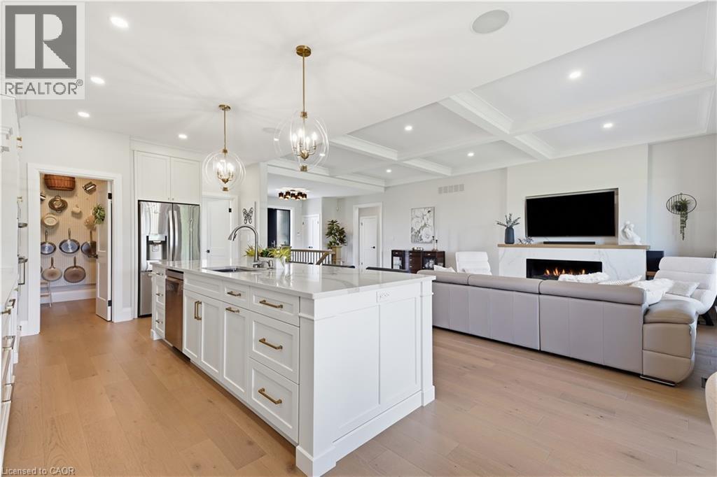 7 - 670 Bishopsgate Road Property Photo 12