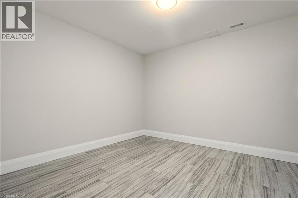 7 - 670 Bishopsgate Road Property Photo 41