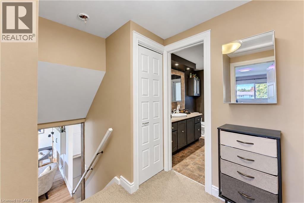299 Creighton Court Property Photo 26