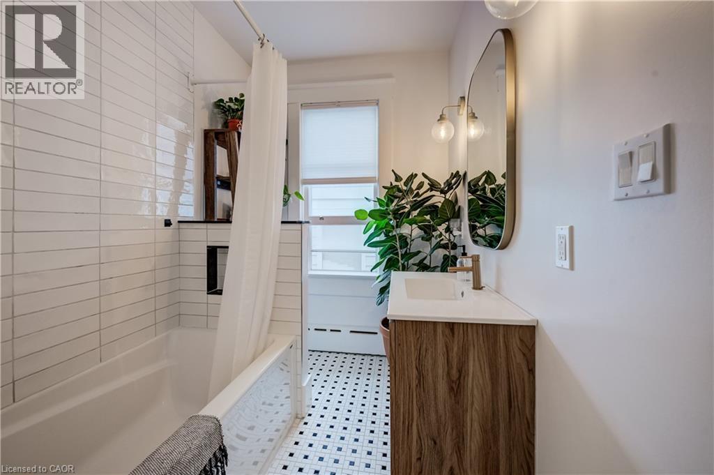 22 Maynard Avenue Property Photo 25