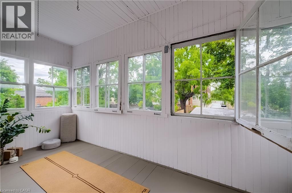 22 Maynard Avenue Property Photo 28
