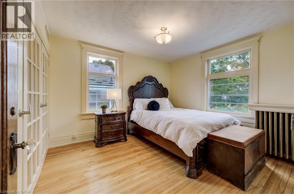 22 Maynard Avenue Property Photo 32