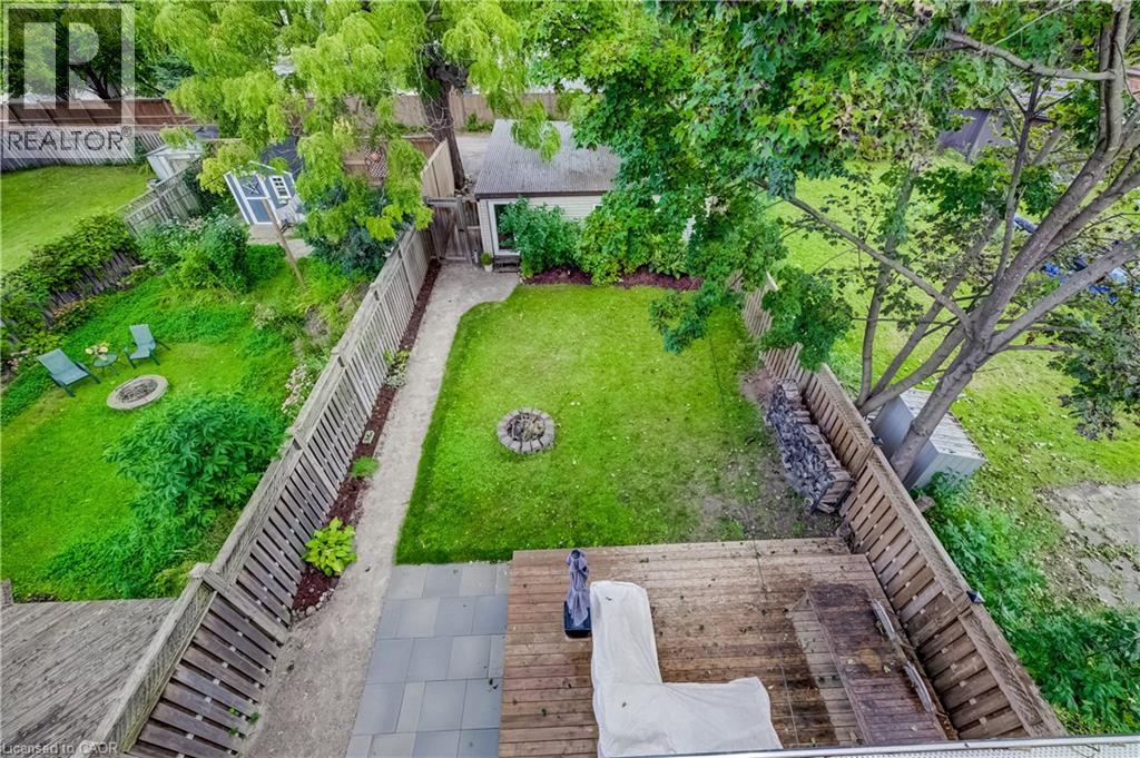 22 Maynard Avenue Property Photo 38