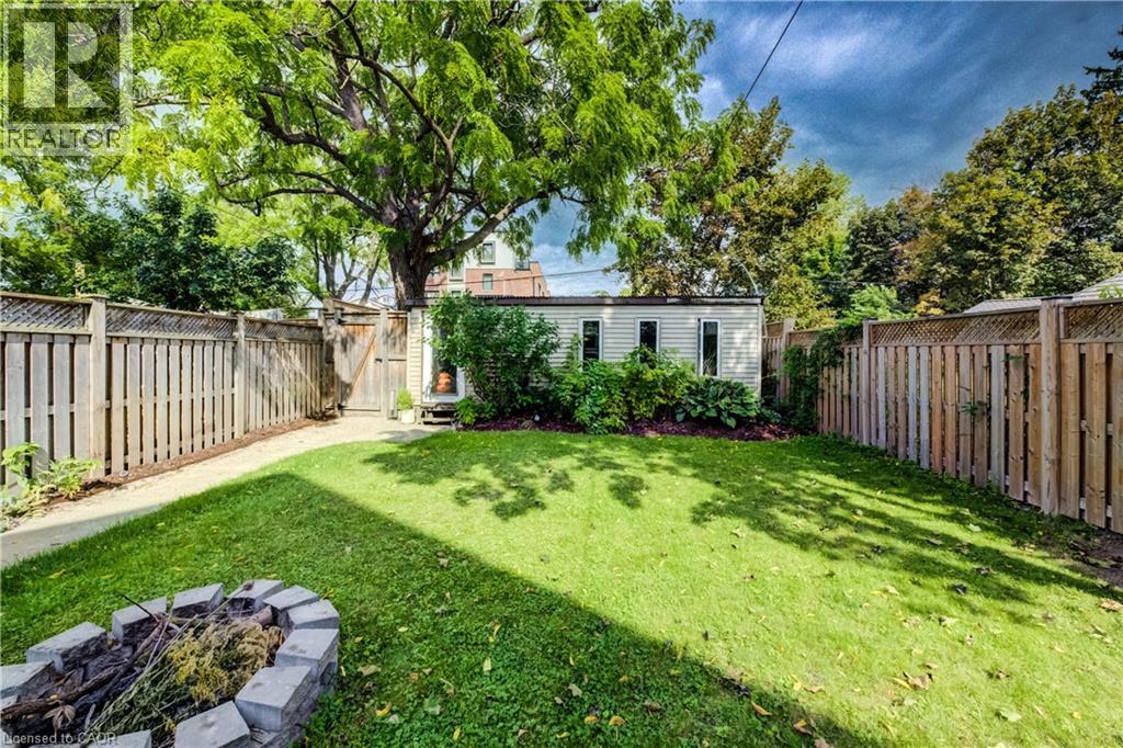 22 Maynard Avenue Property Photo 42