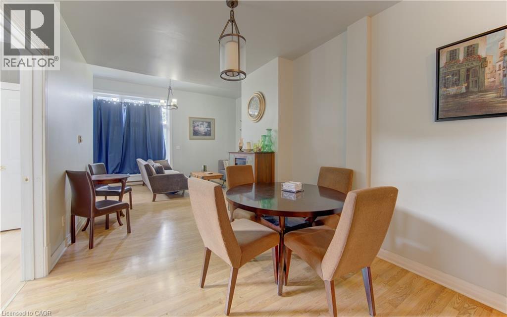 422-430 Turnberry Street Property Photo 8