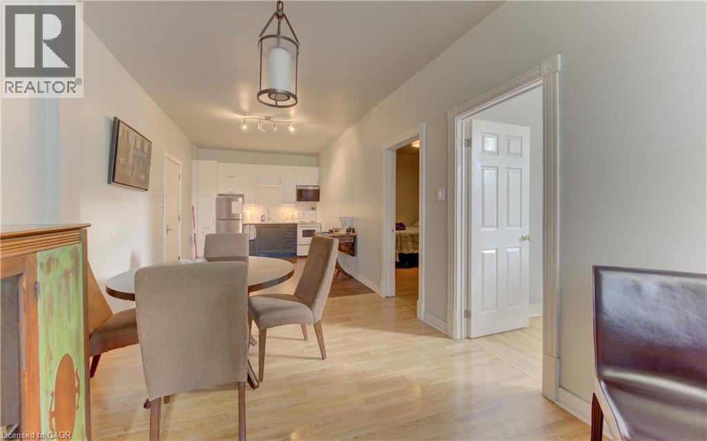 422-430 Turnberry Street Property Photo 9