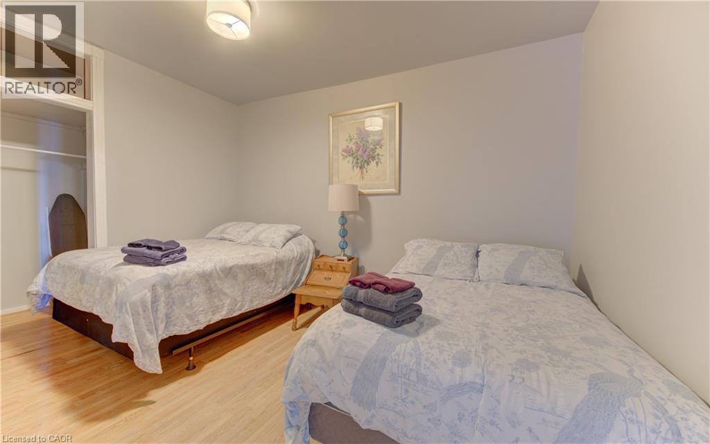 422-430 Turnberry Street Property Photo 13