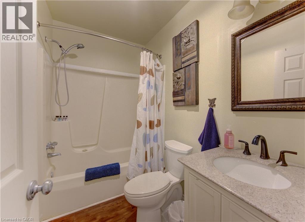 422-430 Turnberry Street Property Photo 20
