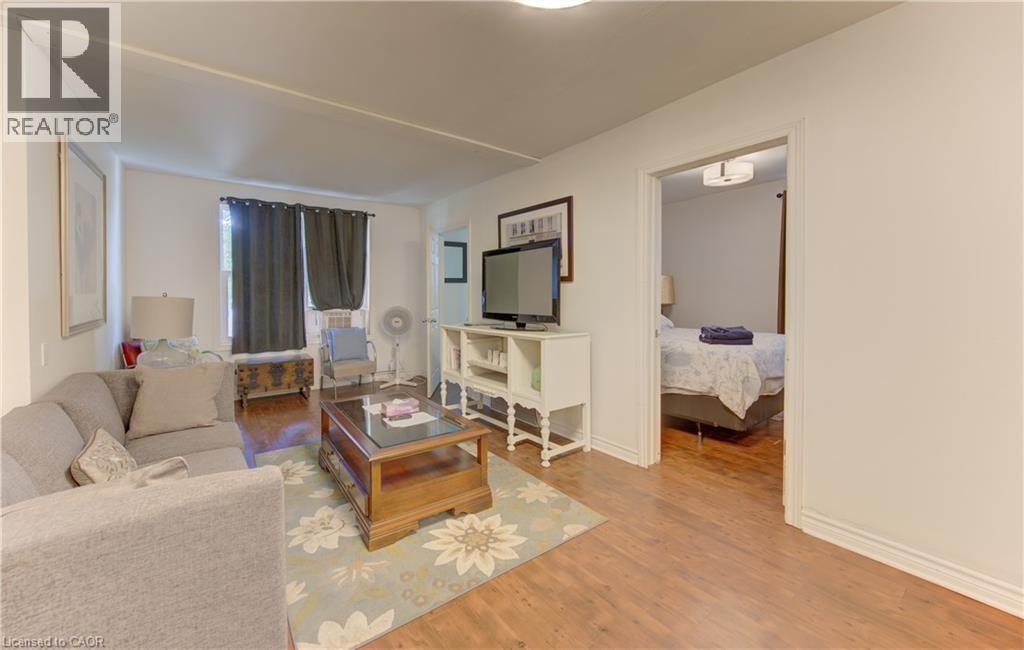 422-430 Turnberry Street Property Photo 22