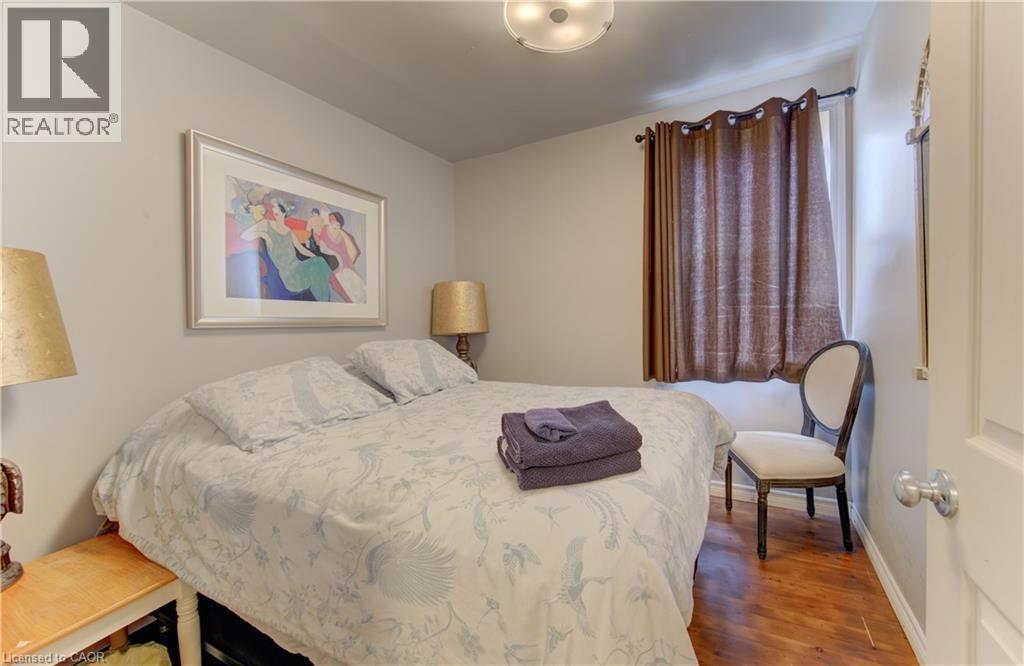 422-430 Turnberry Street Property Photo 25