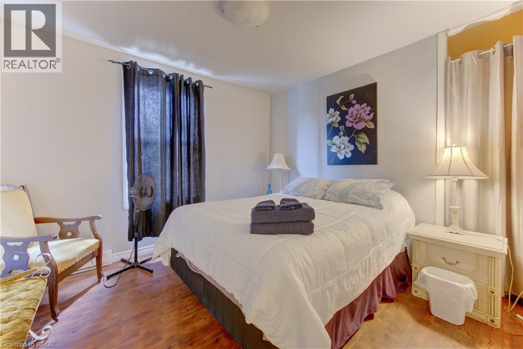 422-430 Turnberry Street Property Photo 26
